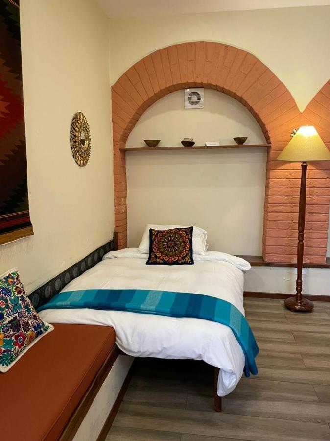 Casa Lunaloma - Boutique Apartments Кито Экстерьер фото