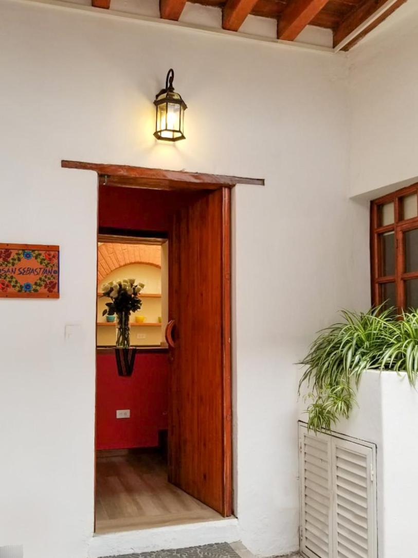 Casa Lunaloma - Boutique Apartments Кито Номер фото