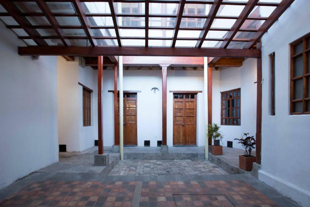 Casa Lunaloma - Boutique Apartments Кито Экстерьер фото
