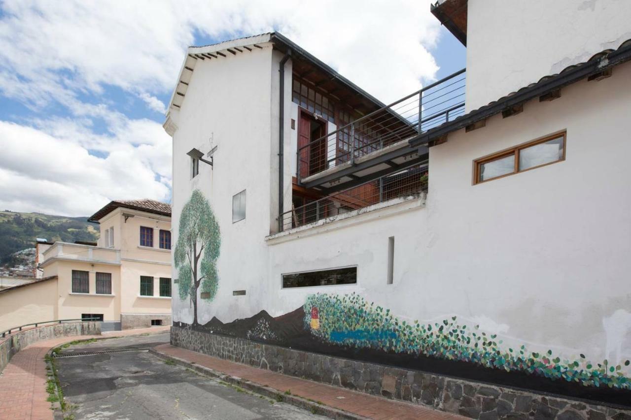 Casa Lunaloma - Boutique Apartments Кито Экстерьер фото